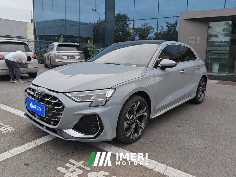 Audi A3 Sportback 35 TFSI Flying Spur Exclusive Edition