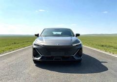 Changan UNI-V 1.5T Premium Edition - ფოტო 7