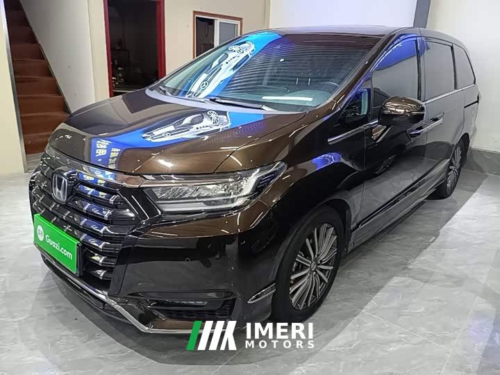 Honda Odyssey 2.0L e:HEV Premium - ავტომობილი ჩინეთიდან