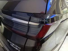 Honda Odyssey 2.0L e:HEV Premium - ფოტო 7