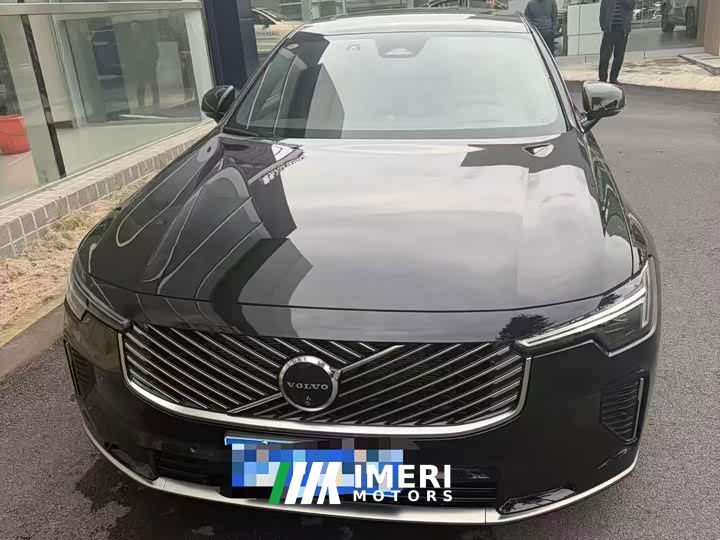 Volvo S90 B5 Smart Luxury Edition