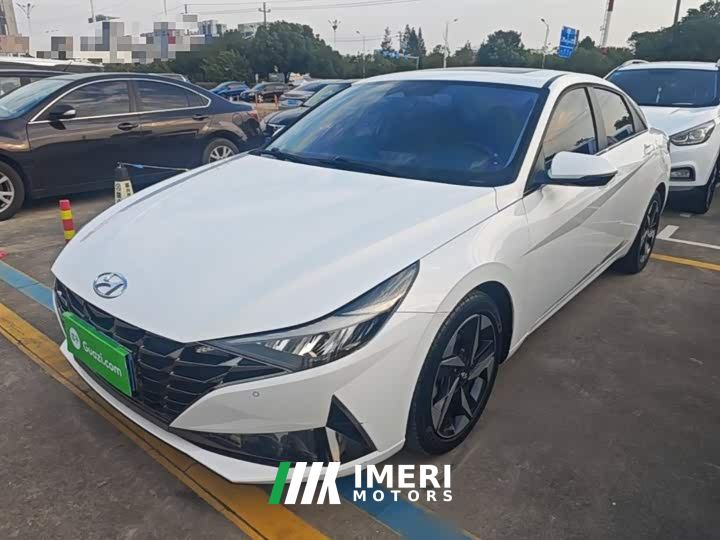 Hyundai Elantra 1.5L CVT Luxury