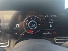 Hyundai Elantra 1.5L CVT Luxury - ფოტო 11