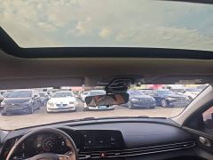 Hyundai Elantra 1.5L CVT Luxury - ფოტო 17