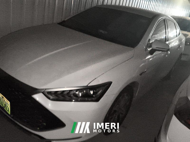 BYD Qin PLUS DM-i 1.5L 55km Pilot Glory Edition - car from China