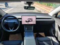 Tesla Model Y Rear-Wheel Drive Launch Edition - фото 10