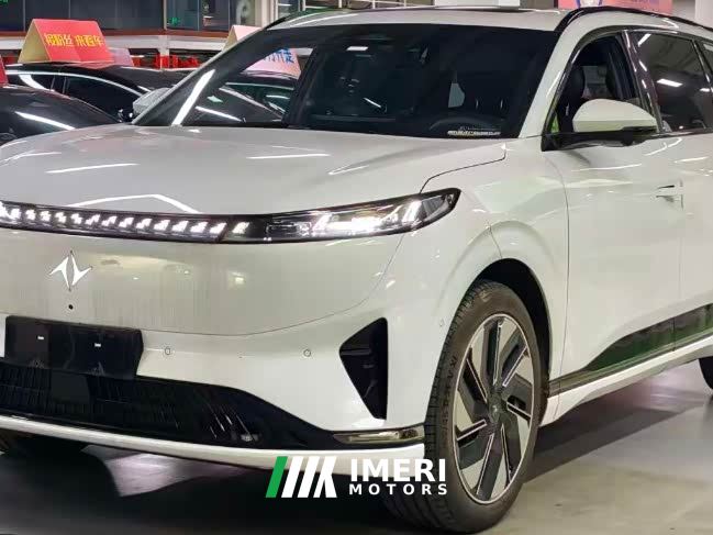 Dongfeng eπ008 636Max Pure Electric 6-Seater - car from China