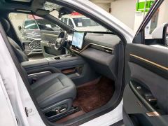 Dongfeng eπ008 636Max Pure Electric 6-Seater - photo 6