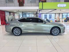 Lexus ES 200 Excellence Edition - фото 14