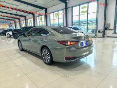 Lexus ES 200 Excellence Edition - фото 18