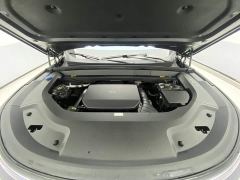 Li Auto L9 Pro - ფოტო 12