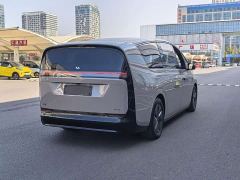 Li Auto Li Xiang MEGA Ultra - ფოტო 3