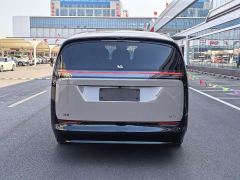 Li Auto Li Xiang MEGA Ultra - ფოტო 5