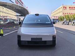 Li Auto Li Xiang MEGA Ultra - ფოტო 6