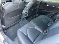 Toyota Camry 2.0G Luxury - ფოტო 12