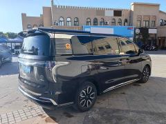 Hongqi HQ9 2.0T Smart Connected Premium Edition - photo 8