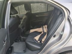 Toyota Camry 2.0G Luxury Edition - photo 18