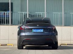 Tesla Model Y Rear-Wheel Drive - фото 4