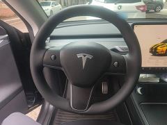 Tesla Model Y Rear-Wheel Drive - photo 10