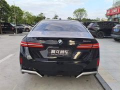 BMW 5 Series 525Li M Sport Package - фото 8