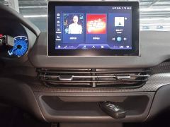 Hongqi E-QM5 450km Travel Edition - ფოტო 12