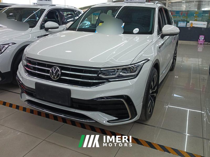 Volkswagen Tiguan L 380TSI AWD R-Line Beyond Luxury Edition 7-seater