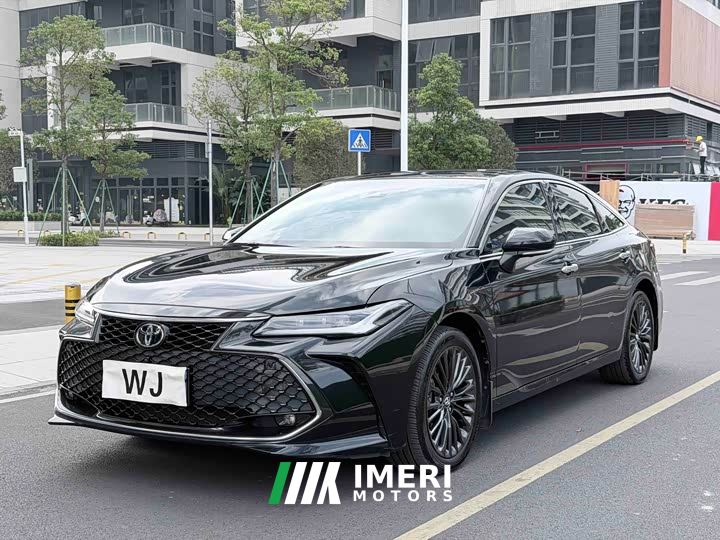 Toyota Avalon 2.5L Touring Premium Edition