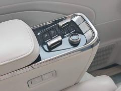 Volvo EM90 Ultra Six-Seater - photo 18
