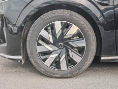 Volvo EM90 Ultra Six-Seater - photo 5
