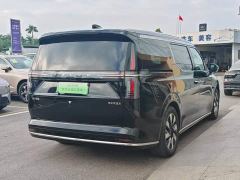 Volvo EM90 Ultra Six-Seater - photo 7