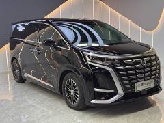 Denza D9 DM-i 970 AWD Flagship - фото 3