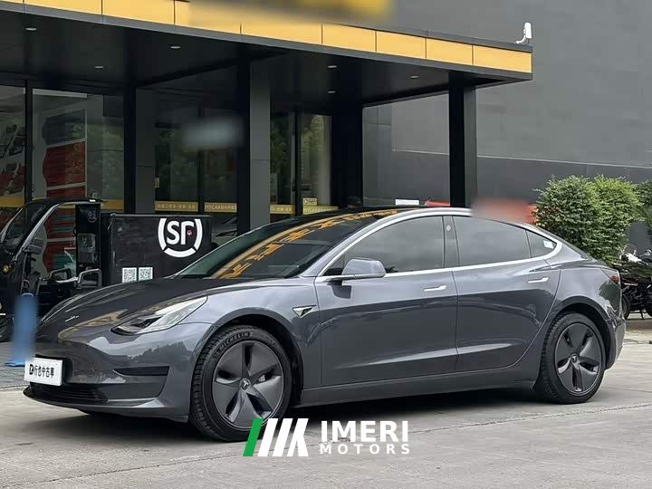Tesla Model 3 Rear-Wheel Drive