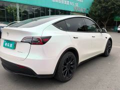 Tesla Model Y Standard Range RWD - ფოტო 9