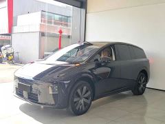 Li Auto i8 Standard Edition - ფოტო 1