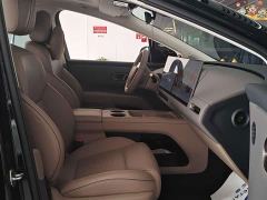Li Auto i8 Standard Edition - ფოტო 16