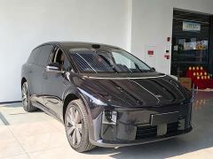 Li Auto i8 Standard Edition - ფოტო 3