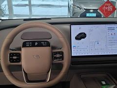 Li Auto i8 Standard Edition - ფოტო 5