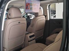 Li Auto i8 Standard Edition - ფოტო 7