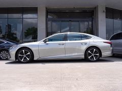 Lexus LS 500h Elite Edition - ფოტო 4