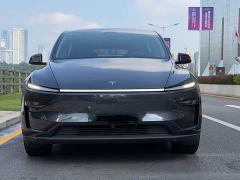 Tesla Model Y Rear-Wheel Drive - ფოტო 2