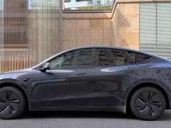 Tesla Model Y Rear-Wheel Drive - ფოტო 4