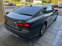 Lexus LS 500h Luxury - ფოტო 7