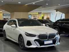 BMW 5 Series 525Li Luxury Package - фото 3