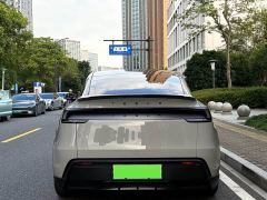 Tesla Model Y Long Range All-Wheel Drive - photo 10