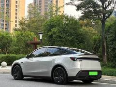 Tesla Model Y Long Range All-Wheel Drive - photo 9