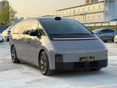 Li Auto Li Xiang MEGA Ultra - photo 3
