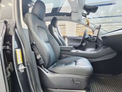 Tesla Model Y Rear-Wheel Drive - ფოტო 10