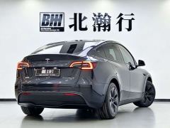 Tesla Model Y Rear-Wheel Drive - ფოტო 5