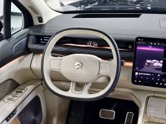 NIO ES8 Six-Seat Executive Signature Edition - ფოტო 16