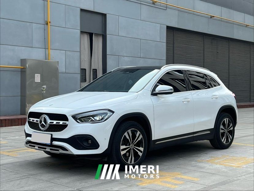 Mercedes-Benz GLA 220